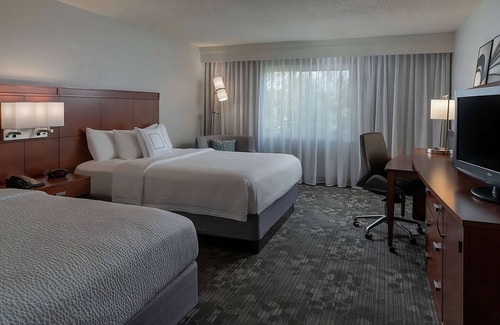 Twin Brook Hotel | Making The Best Memories Along The Way! 2 Comfortable Units, Pets Are Welcome!