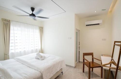 Klebang Kechil Villa | Malacca Moonlight Villa - Pool, KTV, Netflix, BBQ