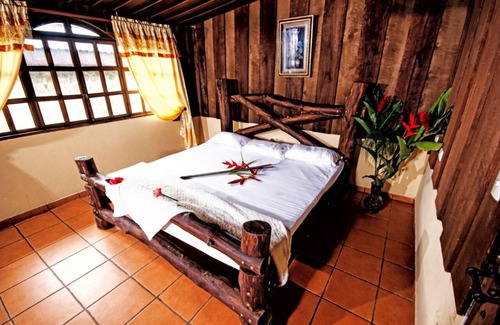 Guayabo Cabin | Malekus Mountain Lodge