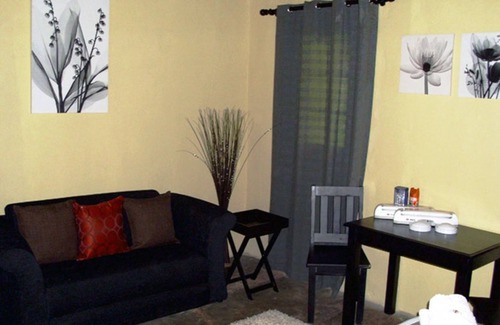 Butha Buthe Hotel | Maliba Lodge Riverside Hut