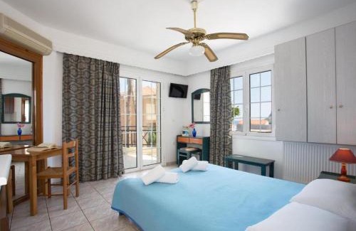 Monemvasia Apartment | Malvasia Corner Studios - ex Romeo's House