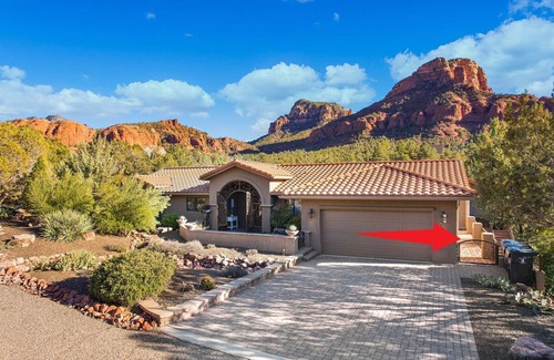 Sedona Villa | Mammoth Rock Oasis-1 bd 1ba Hot Tub Free Pets