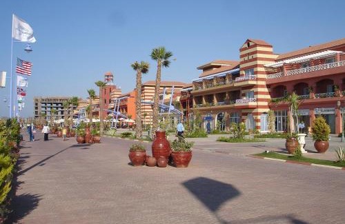 Al Alamayn Apartment | Manazil hospitality - Open View 1BR in Porto Golf Marina - 704