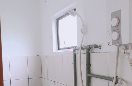 Sungai Rengit House | Maness Guesthouse & Homestay