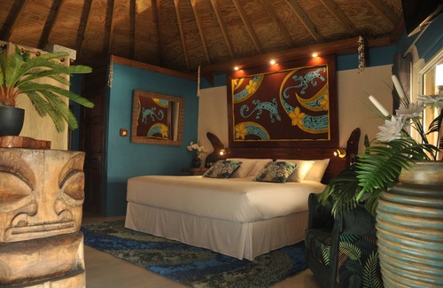 St. Joseph Hotel | Mango Island Lodges