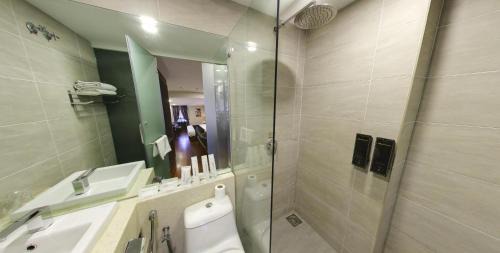 Damansara Perdana Hotel | Manhattan Business Hotel Damansara Perdana