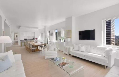 Central New York City Apartment | Manhattan Exclusive Apartment Midtown NYC Luxury Penthouse Sleeps 8