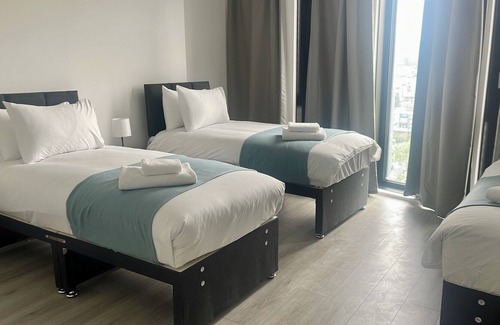 Elephant and Castle Apartment | Manhattan Pad by condokeeper