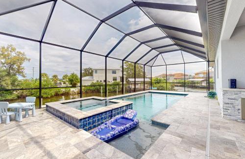 Apollo Beach House | Manila Palm Manor