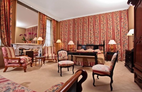 Le Buisson-de-Cadouin Hotel | Manoir de Bellerive