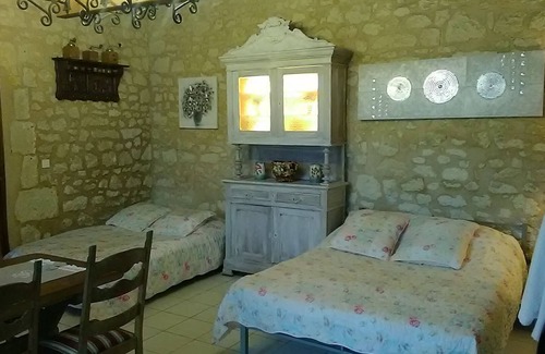 Beaumont Hotel | Manoir Le Cristal, Futuroscope from 33 euros!