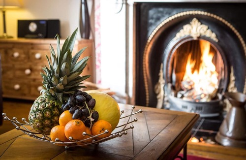 Reighton House | Manor House with ensuites and Hot Tub Sleeps 18 / 20