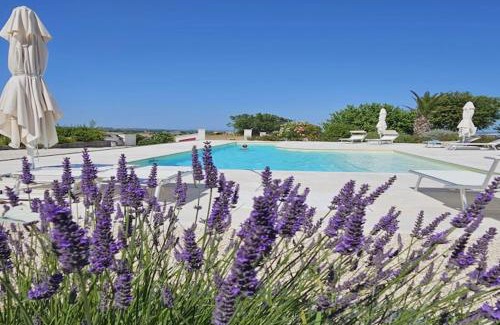 Monsano Villa | Manor in Marche near Adriatic Beaches
