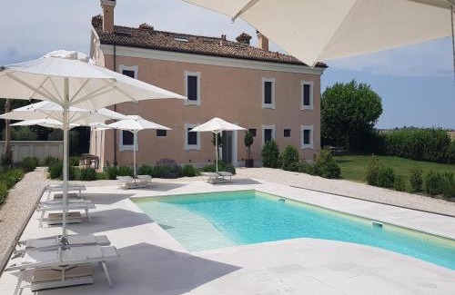 Monsano Villa | Manor in Marche with Pool near Adriatic
