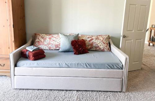 Severna Park House | Manor in the Park - Annapolis
