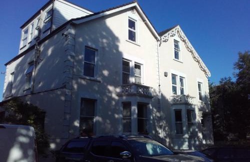 Keynsham Bed & Breakfast | Manor Lodge Guesthouse