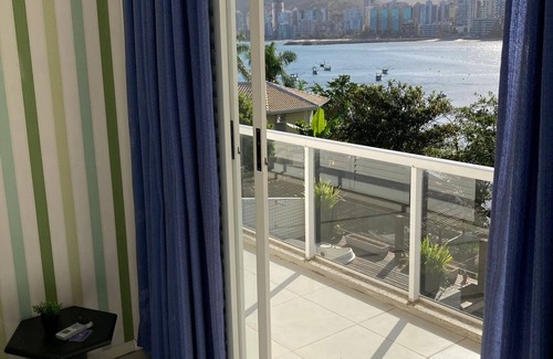 Canto da Praia House | Mansão com com Piscina e Incrivel Para o Mar e Cidade de Itapema