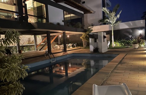 Ilheus House | Mansão com Vista 180 Graus Para Mar. 1000m2 de Área