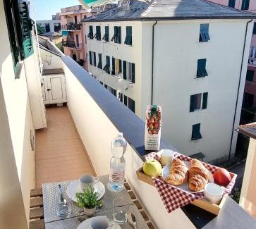 Quarto dei Mille Apartment | Mansarda Azzurra, 8 min dal mare, 3 min dall'Ospedale Pediatrico