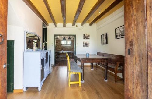 San Martin Sarroca House | Mansion in St Martí with Vineyards & Garden