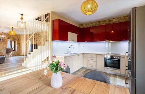 Megali Mantineia House | Mantineia Stone Villa-An Ethereal Getaway