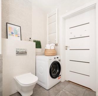 Baluty Apartment | Manufaktura Residence - Apartament z Parkingiem i Dwoma Łazienkami