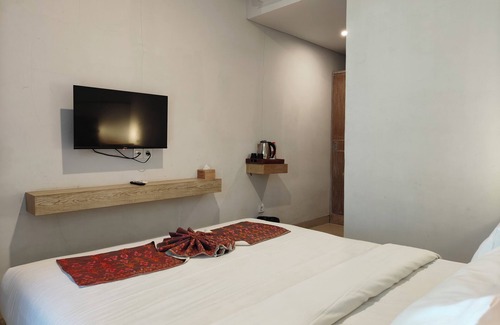 Bukit Bed & Breakfast | Manuver Surf and Stay Uluwatu Bali