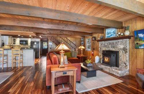 Carnelian Woods Ski Chalet | Manzanita Grove Cabin- Walk to Beach & Forest