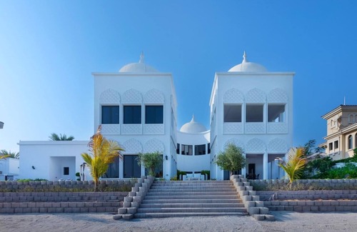 Palm Jumeirah Villa | Manzil-6BR Lux Villa with Pvt Pool