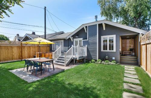 Seattle House | Maple Leaf Craftsman - Hot Tub, AC, Dog Friendly
