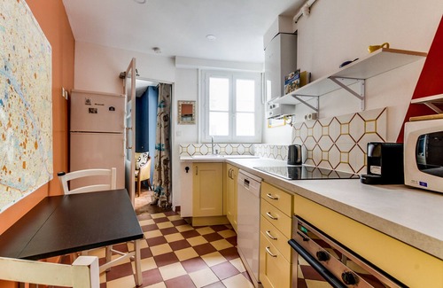Saint-Merri Apartment | Marais apartment near the Hotel de Ville metro