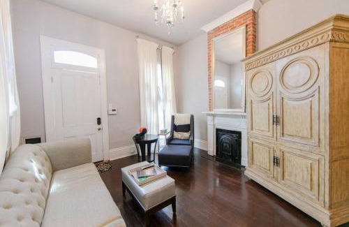 Seventh Ward House | Marais Victorian - Steps to French Qtr