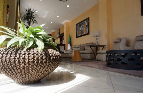 Oran Hotel | Maraval