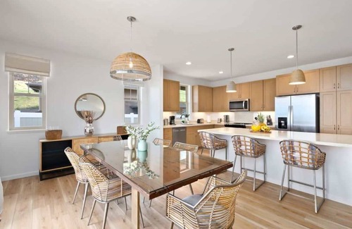 Makaha Valley House | @ Marbella Lane - Serene & Lovely MT + Ocean Views