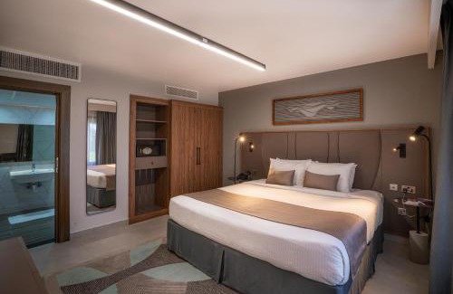 Al Majaz Resort | Marbella Resort