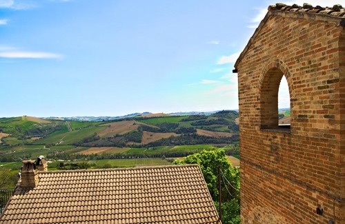 Monte Vidon Combatte Apartment | Marche holiday home