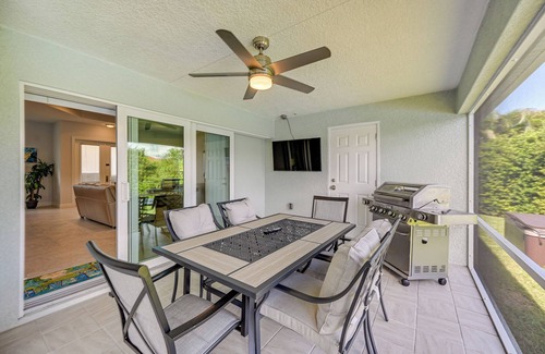 Marco Island Cottage | Marco Island Home w/Heated Pool + Screened Lanai!