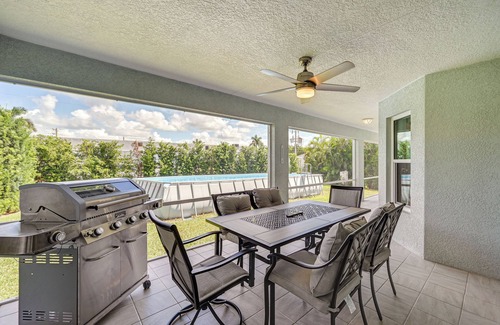 Marco Island Cottage | Marco Island Home w/Heated Pool + Screened Lanai!