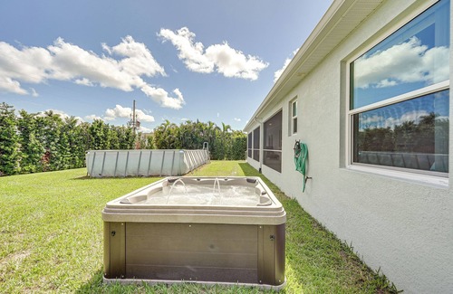 Marco Island Cottage | Marco Island Home w/Heated Pool + Screened Lanai!
