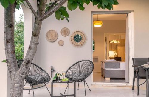 Mytikas House | Marelia Garden House