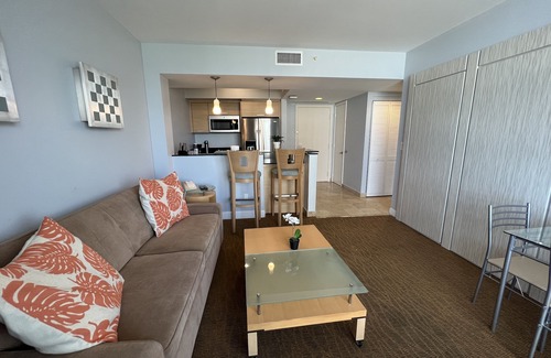 Sunny Isles Beach Apartment | Marenas Beach Resort