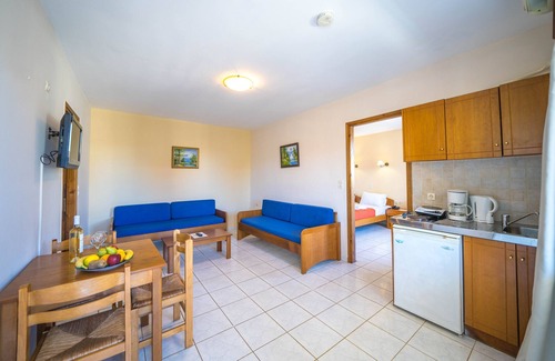 Platanias Town Apartment | Marika Beach Hotel