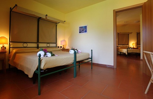 Botricello Hotel | Marina del Marchese Beach Resort