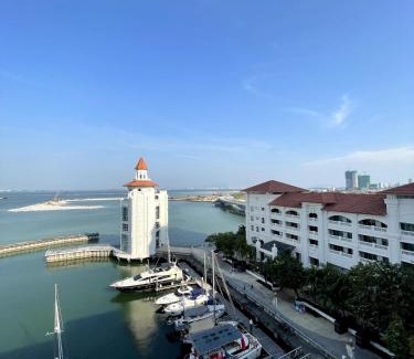 Seri Tanjung Pinang Apartment | Marina Suite with Seafront Sunrise View