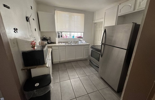 Inkster House | Mark twain Great for small gatherings 5-bedroom house with WiFi 420 friendly