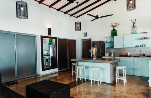 Unawatuna Villa | Marleys Beach House
