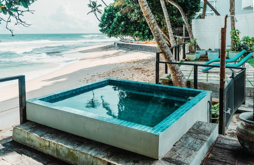 Unawatuna Villa | Marleys Beach House