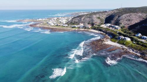 L'Agulhas Villa | Marlin Manor