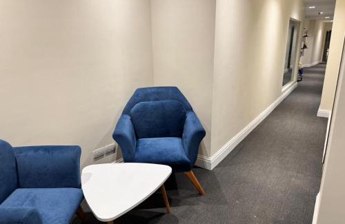 The 5th Settlement Apartment | Marron studios 11