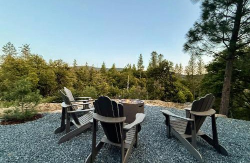 Oakhurst House | Martin and Helen’s Hideaway